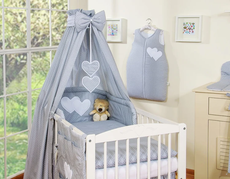 iel-dla-niemowlat-baldachim-material-serduszka-kropki-sz.jpg
