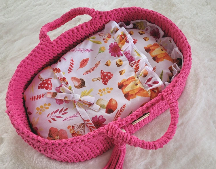 kosz-mojzesza-boho-dla-lalek-110-fuksja-my-sweet-baby_5.jpg