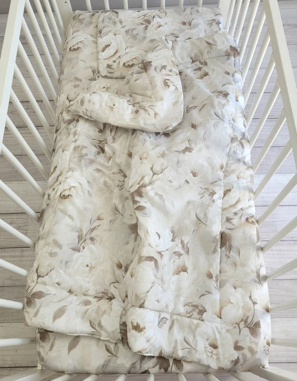 kolderka-z-poduszka-newborn-1111-peonies-beige_3_co.jpg