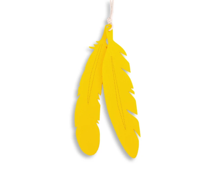 zawieszka-z-filcu-piora-zolte_(4).jpg